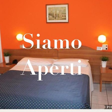 Hotel Catalani E Madrid Milano Ngoại thất bức ảnh