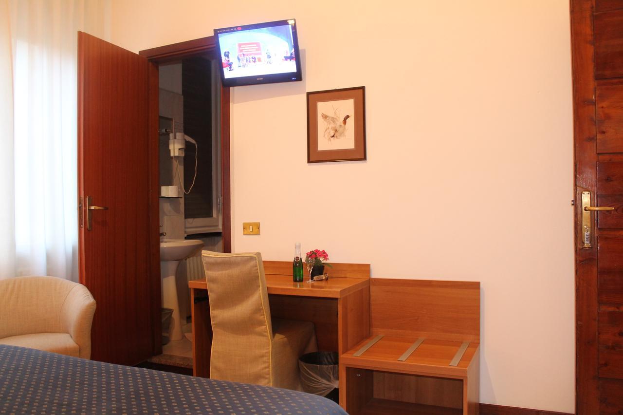 Hotel Catalani E Madrid Milano Ngoại thất bức ảnh